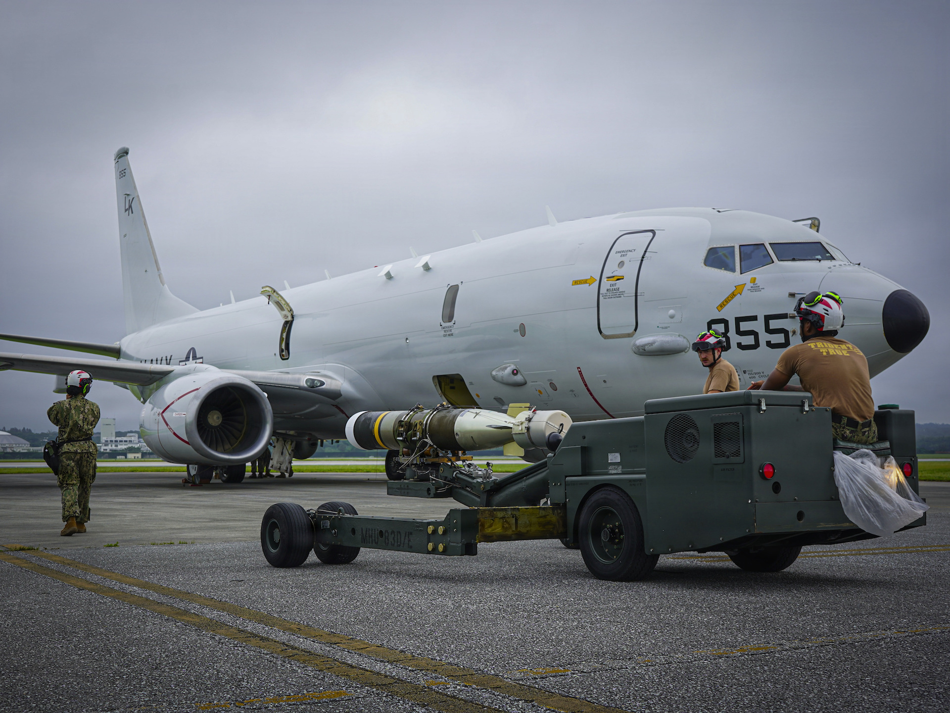 Photo: defensescoop.com US Navy Seeks Industry Partners for 'Silent Anvil' Air-Launched Torpedo